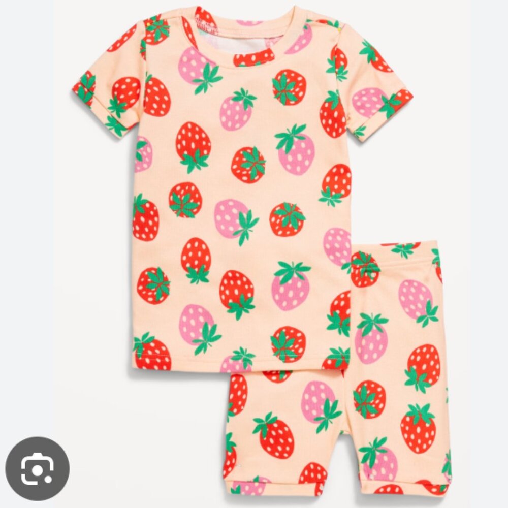 NWT Toddler Girls Old Navy Strawberry Shorts Pajamas 3T